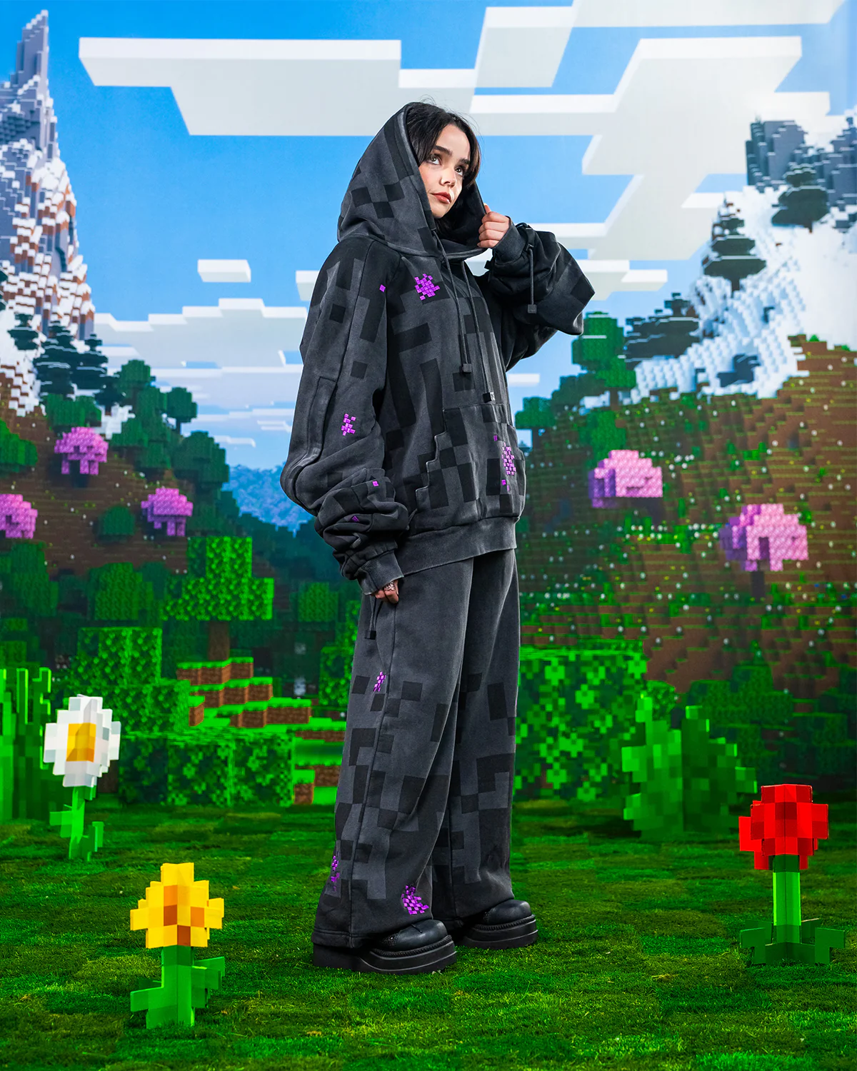 The Enderman Hoodie - Image 4